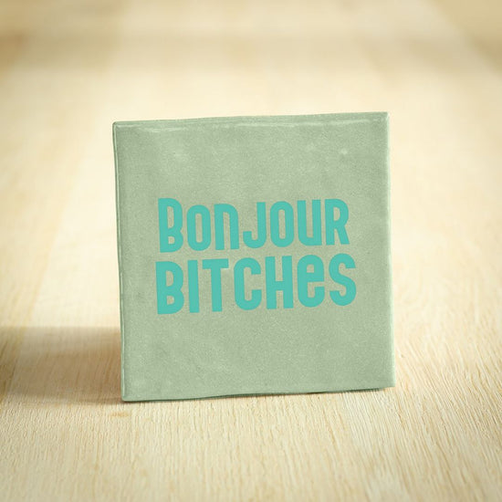 Tegeltje bonjour bitches
