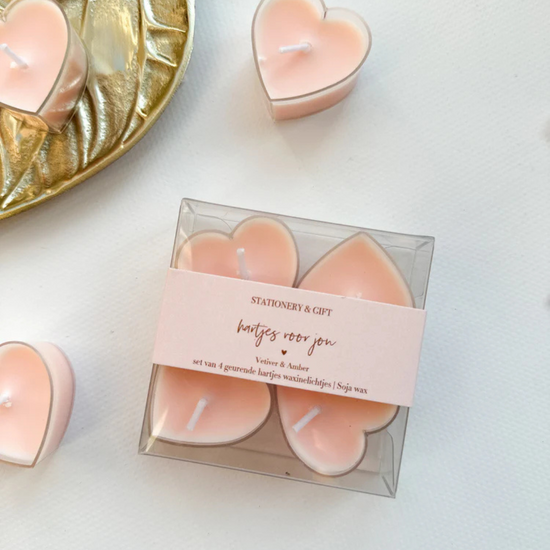 Waxinelichtjes roze hartjes