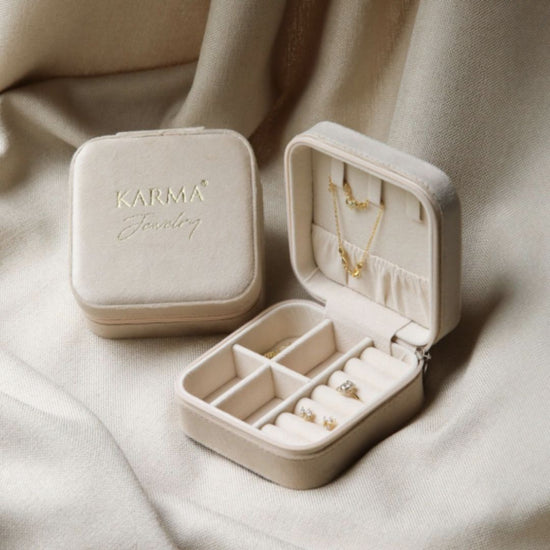 Jewelery box Karma