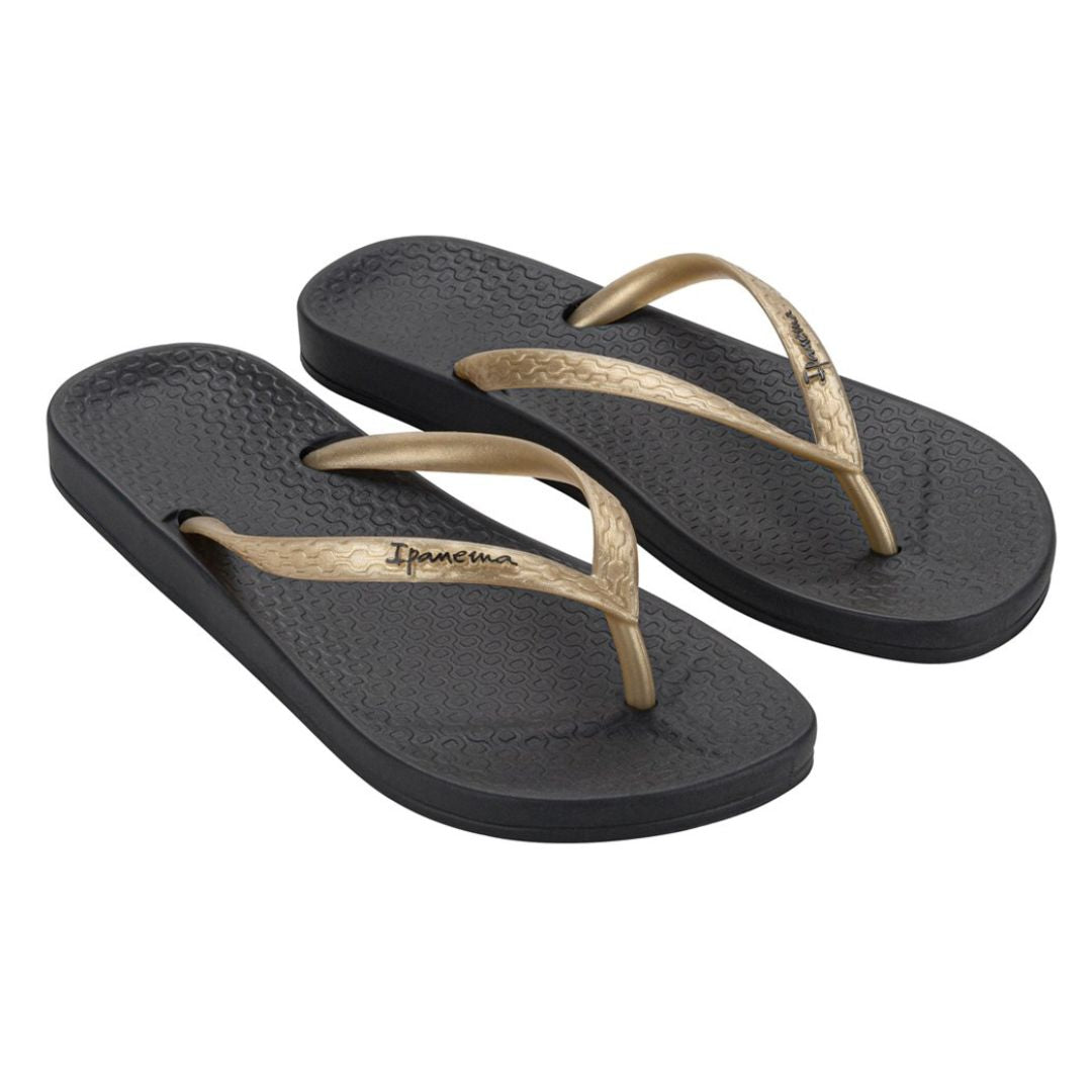 Slippers Ipanema zwart en goud - conceptstore Liefs uit Zierikzee