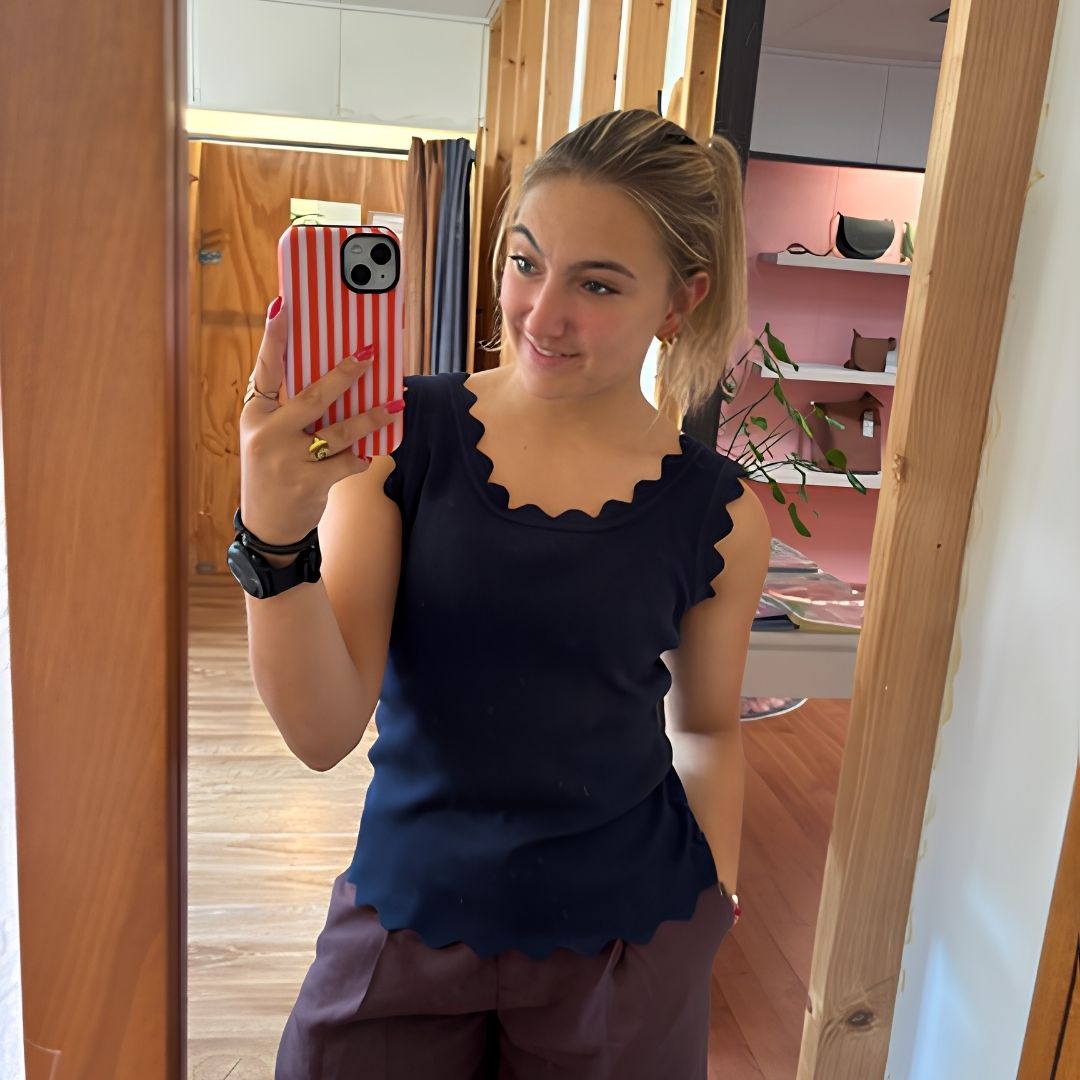 Top ruffle navy - concepstore Liefs uit Zierikzee 