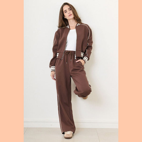 bruine broek met witte bies - conceptstore  Liefs uit Zierikzee 